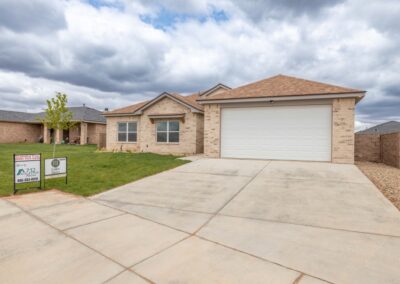 1430 Champagne Staged 1671 Plan Fuller Homes Home Builders Amarillo TX (3) (1366x768)