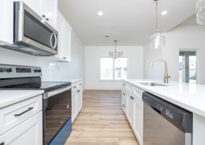 1430 Champagne Staged 1671 Plan Fuller Homes Home Builders Amarillo TX (54) (1366x768)