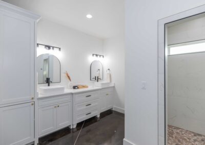 MASTER BATH VIEW 1 200 Victory Lane Vega, TX 79092 Fuller Homes Home Builders Amarillo TX 2.19.25